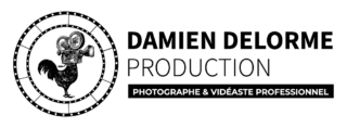 Texte blanc sur fond noir: 'PHOTOGRAPHE & VIDÉASTE PROFESSIONNEL'.
